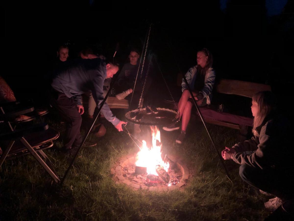 Drewniane Domki Pod Brzozami Karwia Buitenkant foto